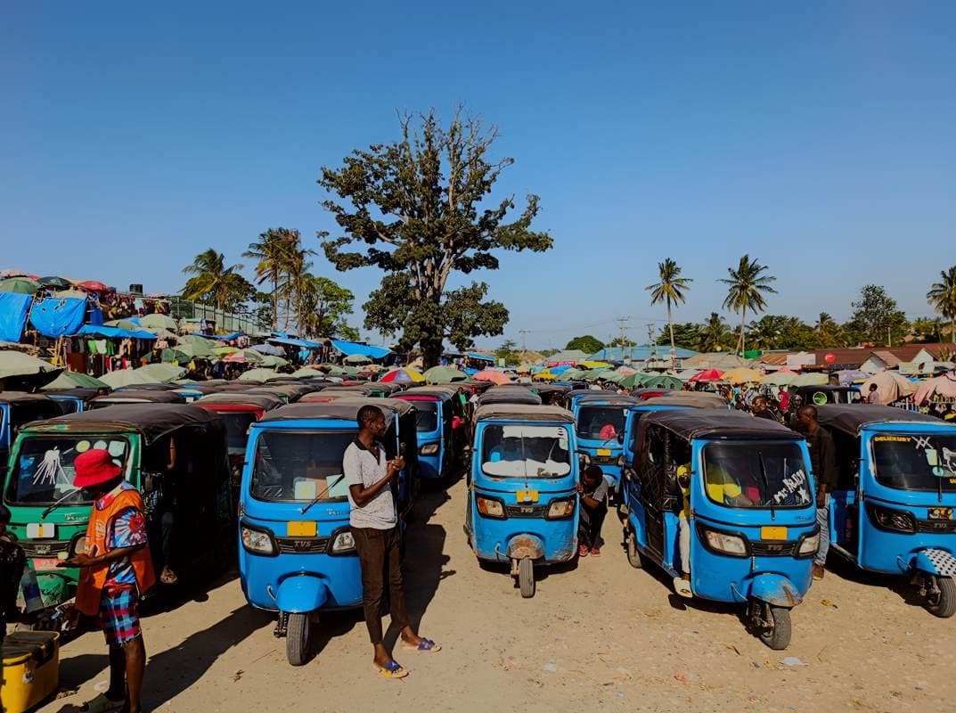 Everything you need to know about the Bajaji in Tanzania – the ultimate public transport guide |